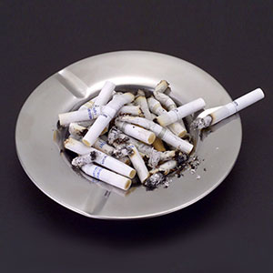 タバコは歯周病に影響します